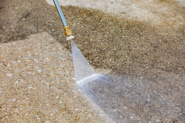 Best Playground Equipment Cleaning  in Huntgburg, IN
